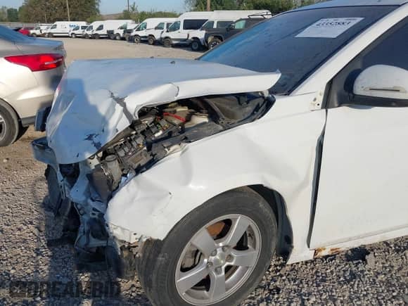 2016 Chevrolet Cruze LT with VIN 1G1PE5SB2G7104902, listed as a IAAI auction lot 43352883 with 154,952 mi miles and . Bid and sale history available at DreamBid. Image 6.