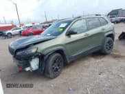 ✅ 2019 Jeep Cherokee Trailhawk • VIN: 1C4PJMBX7KD200334 • Лот: 43383144. Опубликован ранее на IAAI с пробегом 245 711 миль. Бесплатный доступ к архиву аукционных продаж из США и подробный отчёт об истории автомобиля на DreamBid. Изображение 2.