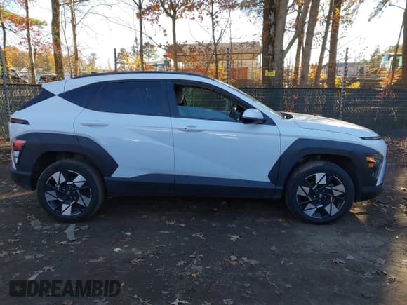✅ 2024 Hyundai Kona SEL • VIN: KM8HBCAB3RU176458 • Лот: 43666883. Опубликован ранее на IAAI с пробегом 33 277 миль. Бесплатный доступ к архиву аукционных продаж из США и подробный отчёт об истории автомобиля на DreamBid. Изображение 13.