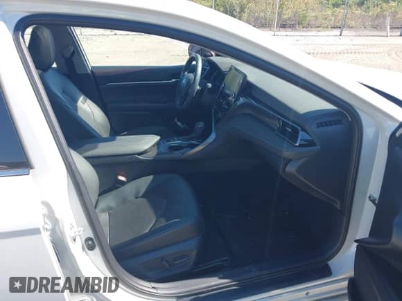 2023 Toyota Camry XSE with VIN 4T1K61BK3PU084048, listed as a IAAI auction lot 43203364 with 26,444 mi miles and . Bid and sale history available at DreamBid. Image 5.