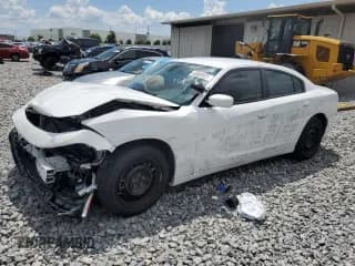 ✅ 2019 Dodge Charger Police • VIN: 2C3CDXKT6KH682239 • Lot: 66809925. Wystawiony na Copart z przebiegiem 101 018 mil. Bezpłatny archiwum sprzedaży aukcyjnych z USA i szczegółowy raport historii pojazdu na DreamBid. Zdjęcie 1.