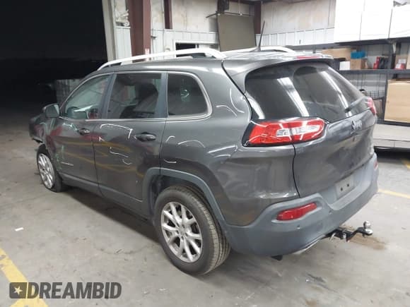 ✅ 2018 Jeep Cherokee Latitude Plus • VIN: 1C4PJLLX5JD524860 • Лот: 42617505. Опубликован ранее на IAAI с пробегом 83 518 миль. Бесплатный доступ к архиву аукционных продаж из США и подробный отчёт об истории автомобиля на DreamBid. Изображение 3.