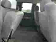 ✅ 2006 Chevrolet Silverado 1500 LS • VIN: 2GCEK19B561266573 • Lot: 71420804. Wystawiony na Copart z przebiegiem 153 471 mil mil. Skorzystaj z bezpłatnego archiwum sprzedaży aukcyjnych z USA i zobacz szczegółowy raport historii pojazdu na DreamBid. Zdjęcie 10.