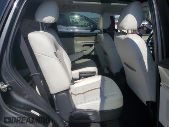 ✅ 2024 Mazda CX-90 S Premium • VIN: JM3KKDHC5R1105723 • Lot: 58151224. Wystawiony na Copart z przebiegiem 7 127 mil. Bezpłatny archiwum sprzedaży aukcyjnych z USA i szczegółowy raport historii pojazdu na DreamBid. Zdjęcie 10.