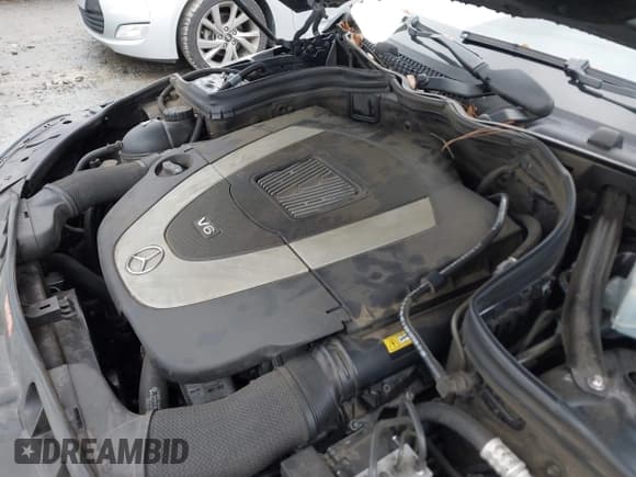 ✅ 2011 Mercedes-Benz C 300 Sport • VIN: WDDGF8BB7BR186585 • Lot: 43877923. Wystawiony na IAAI z przebiegiem 170 091 mil. Bezpłatny archiwum sprzedaży aukcyjnych z USA i szczegółowy raport historii pojazdu na DreamBid. Zdjęcie 10.