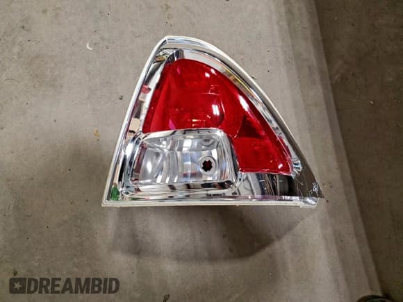 ✅ 2011 Acura CSX • VIN: 2HHFD5E75BH201504 • Lot: 94110275. Wystawiony na Copart z przebiegiem 143 970 mil. Bezpłatny archiwum sprzedaży aukcyjnych z USA i szczegółowy raport historii pojazdu na DreamBid. Zdjęcie 12.