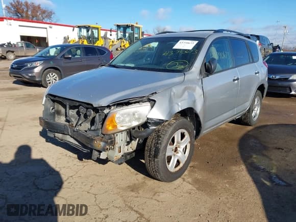 ✅ 2010 Toyota RAV4 • VIN: 2T3BK4DVXAW031057 • Лот: 43790673. Опубликован ранее на IAAI с пробегом 220 403 миль. Бесплатный доступ к архиву аукционных продаж из США и подробный отчёт об истории автомобиля на DreamBid. Изображение 6.