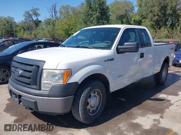 ✅ 2012 Ford F-150 XL • VIN: 1FTFX1ET6CFB57032 • Лот: 43281023. Опубликован ранее на IAAI с пробегом 180 536 миль. Бесплатный доступ к архиву аукционных продаж из США и подробный отчёт об истории автомобиля на DreamBid. Изображение 2.