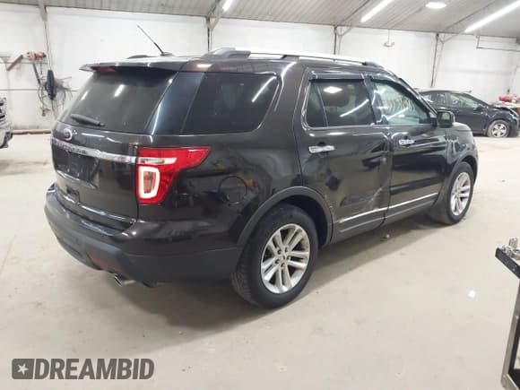 ✅ 2013 Ford Explorer XLT • VIN: 1FM5K7D82DGB04796 • Lot: 43358385. Wystawiony na IAAI z przebiegiem 160 448 mil. Bezpłatny archiwum sprzedaży aukcyjnych z USA i szczegółowy raport historii pojazdu na DreamBid. Zdjęcie 4.