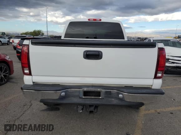 ✅ 2001 Chevrolet Silverado 1500 LT • VIN: 1GCEK19T91E138904 • Лот: 76161134. Опубликован ранее на Copart с пробегом 202 503 миль. Бесплатный доступ к архиву аукционных продаж из США и подробный отчёт об истории автомобиля на DreamBid. Изображение 6.