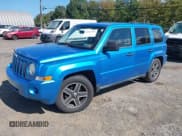 ✅ 2008 Jeep Patriot Sport • VIN: 1J8FF28W58D796271 • Lot: 43147155. Listed on IAAI with 71,881 mi. Free auction sales archive from the USA and detailed vehicle history report at DreamBid. Image 2.