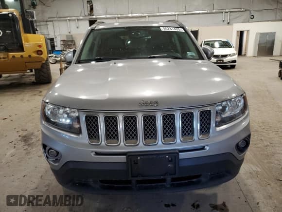 ✅ 2017 Jeep Compass Latitude • VIN: 1C4NJCEB5HD198674 • Lot: 90287405. Listed on Copart with 128,184 mi. Free auction sales archive from the USA and detailed vehicle history report at DreamBid. Image 5.