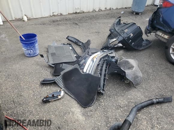 ✅ 2015 Chevrolet Impala LT • VIN: 2G1115SL3F9182984 • Лот: 77803794. Опубликован ранее на Copart с пробегом 126 325 миль. Бесплатный доступ к архиву аукционных продаж из США и подробный отчёт об истории автомобиля на DreamBid. Изображение 12.