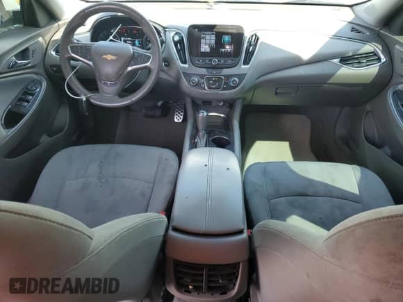 2017 Chevrolet Malibu LT z VIN 1G1ZE5ST4HF226704, wystawiony jako Copart lot #68331195 z przebiegiem 163 610 mil mil oraz Szkoda całkowita • Salvage title. Historia ofert i sprzedaży dostępna na DreamBid. Obrazek 8.