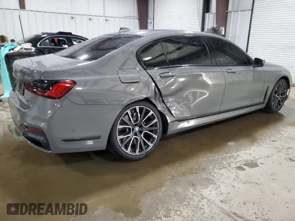 ✅ 2021 BMW 7 Series 750i xDrive • VIN: WBA7U2C0XMCF73616 • Lot: 62939935. Listed on Copart with 57,052 mi. Free auction sales archive from the USA and detailed vehicle history report at DreamBid. Image 3.