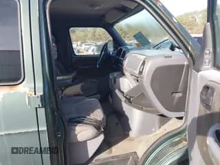 ✅ 2000 Dodge Passenger • VIN: 2B5WB35Z4YK138253 • Lot: 43488999. Wystawiony na IAAI z przebiegiem 291 862 mil. Bezpłatny archiwum sprzedaży aukcyjnych z USA i szczegółowy raport historii pojazdu na DreamBid. Zdjęcie 5.