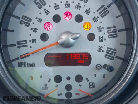 ✅ 2006 MINI Hardtop • VIN: WMWRC33526TK67815 • Lot: 43145249. Listed on IAAI with 179,875 mi. Free auction sales archive from the USA and detailed vehicle history report at DreamBid. Image 7.