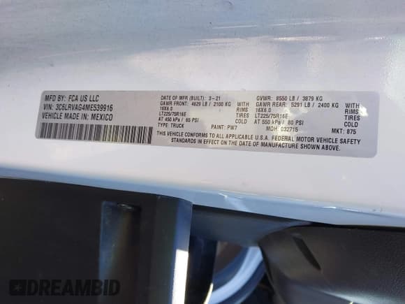 ✅ 2021 Ram ProMaster Cargo • VIN: 3C6LRVAG4ME539916 • Lot: 43309420. Wystawiony na IAAI z przebiegiem 48 091 mil. Bezpłatny archiwum sprzedaży aukcyjnych z USA i szczegółowy raport historii pojazdu na DreamBid. Zdjęcie 9.