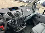 ✅ 2017 Ford Transit XL • VIN: 1FDZX2CM3HKA03113 • Lot: 51824525. Wystawiony na Copart z przebiegiem 286 987 mil. Bezpłatny archiwum sprzedaży aukcyjnych z USA i szczegółowy raport historii pojazdu na DreamBid. Zdjęcie 9.