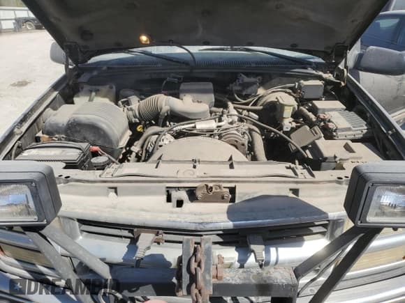 ✅ 1996 Chevrolet Silverado 1500 • VIN: 1GCEK14M2TZ142692 • Лот: 87411355. Опубликован ранее на Copart с пробегом 141 919 миль. Бесплатный доступ к архиву аукционных продаж из США и подробный отчёт об истории автомобиля на DreamBid. Изображение 11.