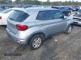 ✅ 2024 Hyundai Venue Essential • VIN: KMHRB8A35RU329657 • Lot: 41335200. Listed on IAAI with 11,622 mi. Free auction sales archive from the USA and detailed vehicle history report at DreamBid. Image 4.