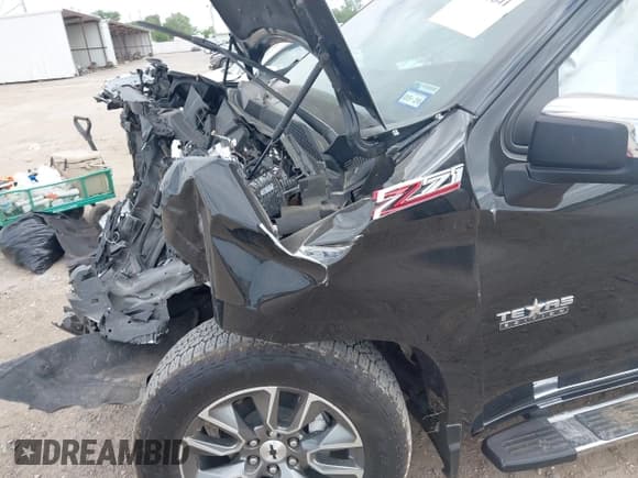 ✅ 2024 Chevrolet Silverado 1500 LT • VIN: 2GCUDDED4R1217478 • Lot: 42027641. Wystawiony na IAAI z przebiegiem 13 509 mil. Bezpłatny archiwum sprzedaży aukcyjnych z USA i szczegółowy raport historii pojazdu na DreamBid. Zdjęcie 6.