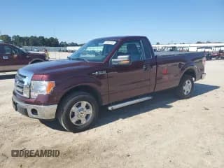 ✅ 2010 Ford F-150 XL • VIN: 1FTMF1CW2AKE63172 • Lot: 90362445. Wystawiony na Copart z przebiegiem 81 189 mil. Bezpłatny archiwum sprzedaży aukcyjnych z USA i szczegółowy raport historii pojazdu na DreamBid. Zdjęcie 1.