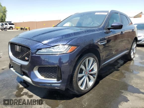 ✅ 2018 Jaguar F-Pace S • VIN: SADCM2FV3JA248226 • Lot: 67991255. Wystawiony na Copart z przebiegiem 43 669 mil. Bezpłatny archiwum sprzedaży aukcyjnych z USA i szczegółowy raport historii pojazdu na DreamBid. Zdjęcie 1.