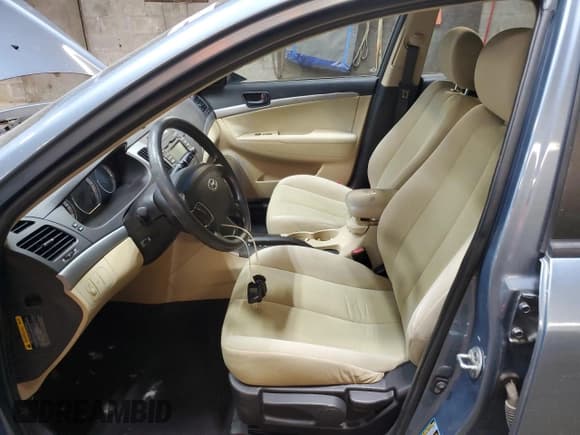 ✅ 2009 Hyundai Sonata GLS • VIN: 5NPET46CX9H572084 • Лот: 84558844. Опубликован ранее на Copart с пробегом 69 540 миль. Бесплатный доступ к архиву аукционных продаж из США и подробный отчёт об истории автомобиля на DreamBid. Изображение 7.