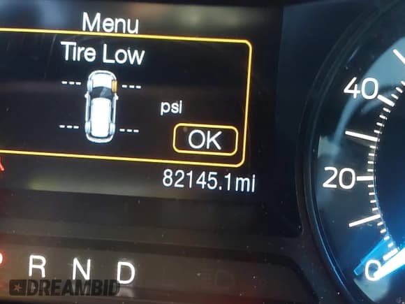 ✅ 2017 Ford Police Interceptor Utility • VIN: 1FM5K8AR3HGC07766 • Lot: 41386048. Wystawiony na IAAI z przebiegiem 82 145 mil. Bezpłatny archiwum sprzedaży aukcyjnych z USA i szczegółowy raport historii pojazdu na DreamBid. Zdjęcie 15.