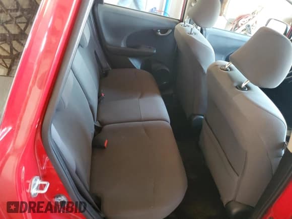 ✅ 2012 Honda Fit • VIN: JHMGE8H33CC020127 • Лот: 81866495. Опубликован ранее на Copart с пробегом 159 686 миль. Бесплатный доступ к архиву аукционных продаж из США и подробный отчёт об истории автомобиля на DreamBid. Изображение 10.