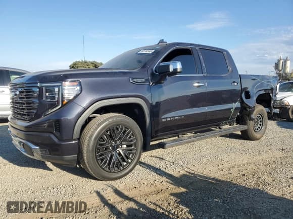 ✅ 2022 GMC Sierra 1500 Denali Ultimate • VIN: 1GTUUHEL9NZ521468 • Lot: 80138565. Wystawiony na Copart z przebiegiem 27 304 mil. Bezpłatny archiwum sprzedaży aukcyjnych z USA i szczegółowy raport historii pojazdu na DreamBid. Zdjęcie 1.