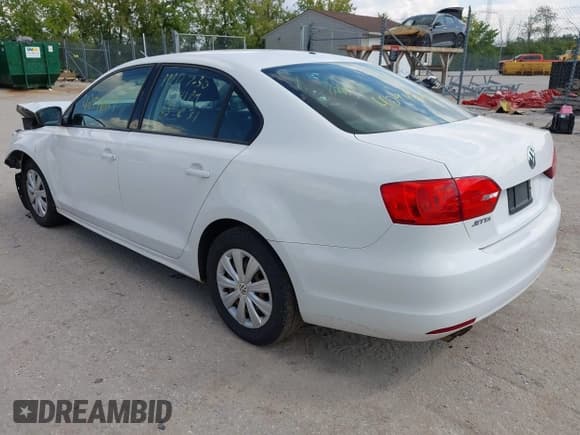 ✅ 2012 Volkswagen Jetta S • VIN: 3VW2K7AJ4CM357778 • Lot: 42946225. Listed on IAAI with 109,562 mi. Free auction sales archive from the USA and detailed vehicle history report at DreamBid. Image 3.