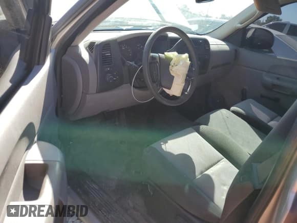 ✅ 2007 Chevrolet Silverado 1500 Work Truck • VIN: 1GCEC14X97Z612357 • Лот: 71553585. Опубликован ранее на Copart с пробегом 182 324 миль. Бесплатный доступ к архиву аукционных продаж из США и подробный отчёт об истории автомобиля на DreamBid. Изображение 8.