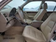 ✅ 1999 Mercedes-Benz C 230/260/280/320 • VIN: WDBHA24G2XA679744 • Лот: 86293044. Опубликован ранее на Copart с пробегом Не указан. Бесплатный доступ к архиву аукционных продаж из США и подробный отчёт об истории автомобиля на DreamBid. Изображение 7.