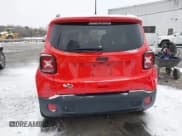 ✅ 2018 Jeep Renegade Latitude • VIN: ZACCJABB6JPH97400 • Lot: 41588794. Wystawiony na IAAI z przebiegiem 63 647 mil. Bezpłatny archiwum sprzedaży aukcyjnych z USA i szczegółowy raport historii pojazdu na DreamBid. Zdjęcie 17.
