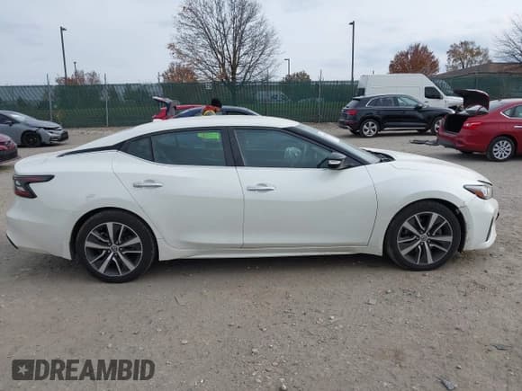 ✅ 2020 Nissan Maxima SV • VIN: 1N4AA6CVXLC383241 • Lot: 43652842. Listed on IAAI with 64,684 mi. Free auction sales archive from the USA and detailed vehicle history report at DreamBid. Image 14.