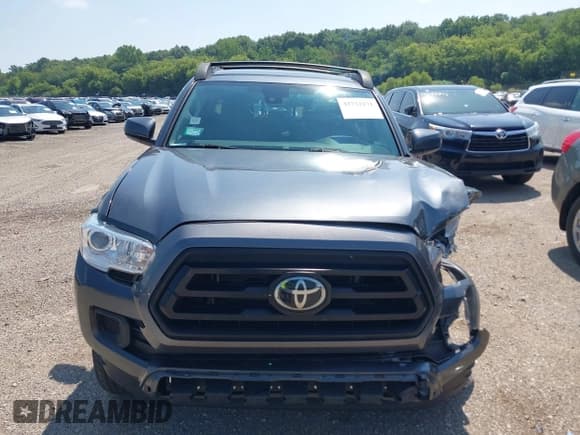 ✅ 2022 Toyota Tacoma SR • VIN: 3TMCZ5AN6NM505751 • Lot: 42732271. Wystawiony na IAAI z przebiegiem 58 401 mil. Bezpłatny archiwum sprzedaży aukcyjnych z USA i szczegółowy raport historii pojazdu na DreamBid. Zdjęcie 13.