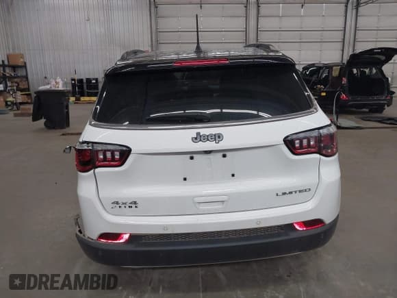 ✅ 2023 Jeep Compass (RED) Edition • VIN: 3C4NJDCN9PT573719 • Lot: 43081922. Wystawiony na IAAI z przebiegiem 41 039 mil. Bezpłatny archiwum sprzedaży aukcyjnych z USA i szczegółowy raport historii pojazdu na DreamBid. Zdjęcie 16.