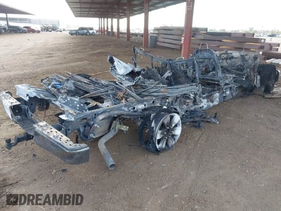 ✅ 2015 Ford F-150 XLT • VIN: 1FTEW1E85FKE65332 • Lot: 42203719. Wystawiony na IAAI z przebiegiem Nie podano. Bezpłatny archiwum sprzedaży aukcyjnych z USA i szczegółowy raport historii pojazdu na DreamBid. Zdjęcie 4.