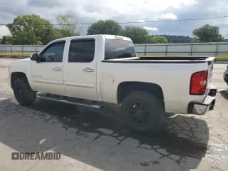 ✅ 2011 Chevrolet Silverado 1500 LT • VIN: 3GCPCSE00BG324803 • Lot: 68738955. Wystawiony na Copart z przebiegiem 214 922 mil. Bezpłatny archiwum sprzedaży aukcyjnych z USA i szczegółowy raport historii pojazdu na DreamBid. Zdjęcie 2.