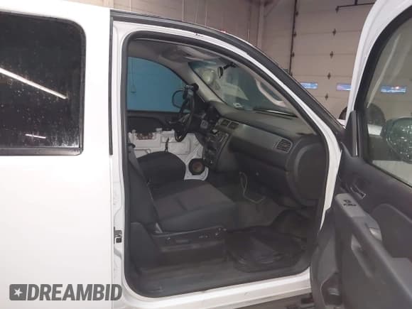 ✅ 2010 Chevrolet Tahoe LS • VIN: 1GNMCAE02AR262100 • Лот: 43853386. Опубликован ранее на IAAI с пробегом 112 574 миль. Бесплатный доступ к архиву аукционных продаж из США и подробный отчёт об истории автомобиля на DreamBid. Изображение 5.