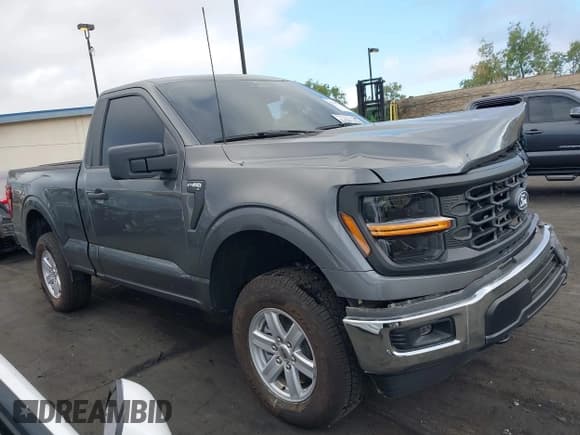 ✅ 2025 Ford F-150 XL • VIN: 1FTMF1L5XSKD17739 • Lot: 42245364. Wystawiony na IAAI z przebiegiem 1 972 mil. Bezpłatny archiwum sprzedaży aukcyjnych z USA i szczegółowy raport historii pojazdu na DreamBid. Zdjęcie 13.