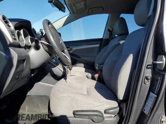 ✅ 2009 Toyota Matrix • VIN: 2T1KU40E49C181218 • Лот: 82542755. Опубликован ранее на Copart с пробегом 153 130 миль. Бесплатный доступ к архиву аукционных продаж из США и подробный отчёт об истории автомобиля на DreamBid. Изображение 7.