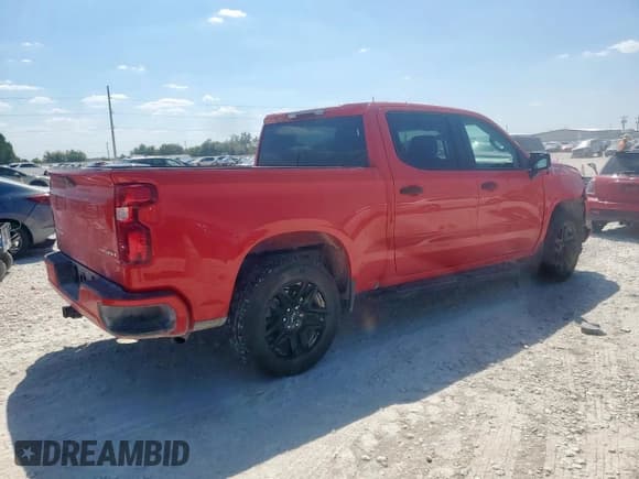 ✅ 2024 Chevrolet Silverado 1500 Custom • VIN: 1GCPABEK9RZ319214 • Лот: 81833495. Опубликован ранее на Copart с пробегом 13 187 миль. Бесплатный доступ к архиву аукционных продаж из США и подробный отчёт об истории автомобиля на DreamBid. Изображение 3.