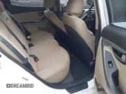 ✅ 2016 Hyundai Elantra SE • VIN: 5NPDH4AE9GH758914 • Lot: 43374402. Wystawiony na IAAI z przebiegiem 122 908 mil. Bezpłatny archiwum sprzedaży aukcyjnych z USA i szczegółowy raport historii pojazdu na DreamBid. Zdjęcie 8.