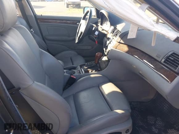 ✅ 2000 BMW 3 Series 328i • VIN: WBAAM5346YJR62276 • Lot: 43708107. Listed on IAAI with 156,670 mi. Free auction sales archive from the USA and detailed vehicle history report at DreamBid. Image 5.