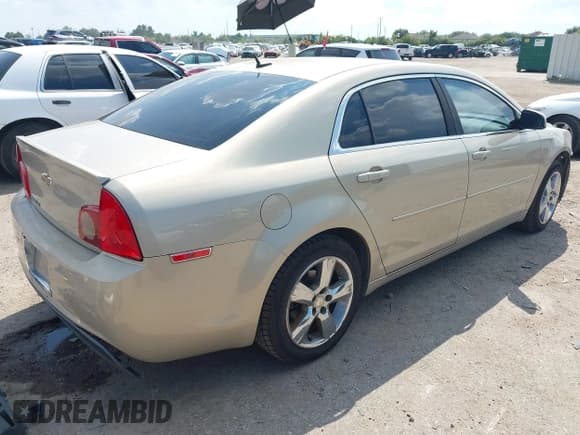 ✅ 2011 Chevrolet Malibu 1LT • VIN: 1G1ZC5E12BF389875 • Lot: 43133431. Listed on IAAI with 149,386 mi. Free auction sales archive from the USA and detailed vehicle history report at DreamBid. Image 4.