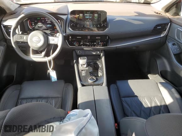 ✅ 2023 Nissan Rogue Platinum • VIN: JN8BT3DD6PW320272 • Lot: 70545545. Wystawiony na Copart z przebiegiem 11 145 mil. Bezpłatny archiwum sprzedaży aukcyjnych z USA i szczegółowy raport historii pojazdu na DreamBid. Zdjęcie 8.