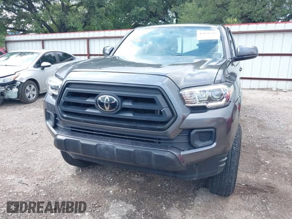 ✅ 2016 Toyota Tacoma SR • VIN: 5TFRX5GN7GX073756 • Lot: 42851815. Wystawiony na IAAI z przebiegiem 116 101 mil. Bezpłatny archiwum sprzedaży aukcyjnych z USA i szczegółowy raport historii pojazdu na DreamBid. Zdjęcie 6.